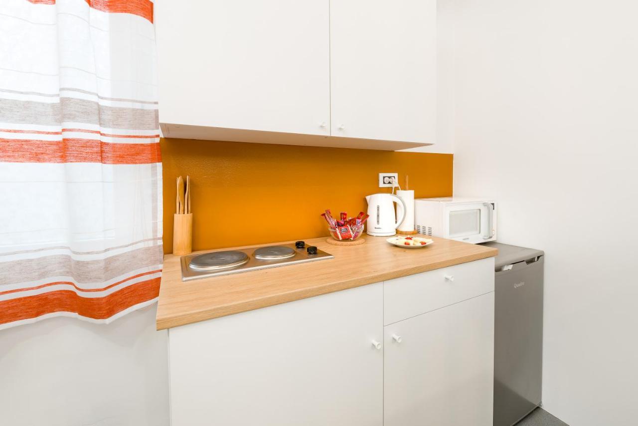 Studio Apartment Sesula Split Exterior photo